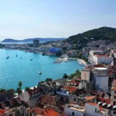 Garden Oasis!New Luxury Apt In The Heart Of Split Appartamento
