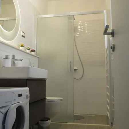 Garden Oasis!New Luxury Apt In The Heart Of Split Lejlighed