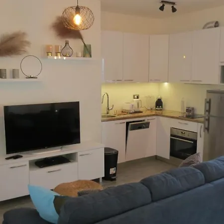 Garden Oasis!New Luxury Apt In The Heart Of Split Split